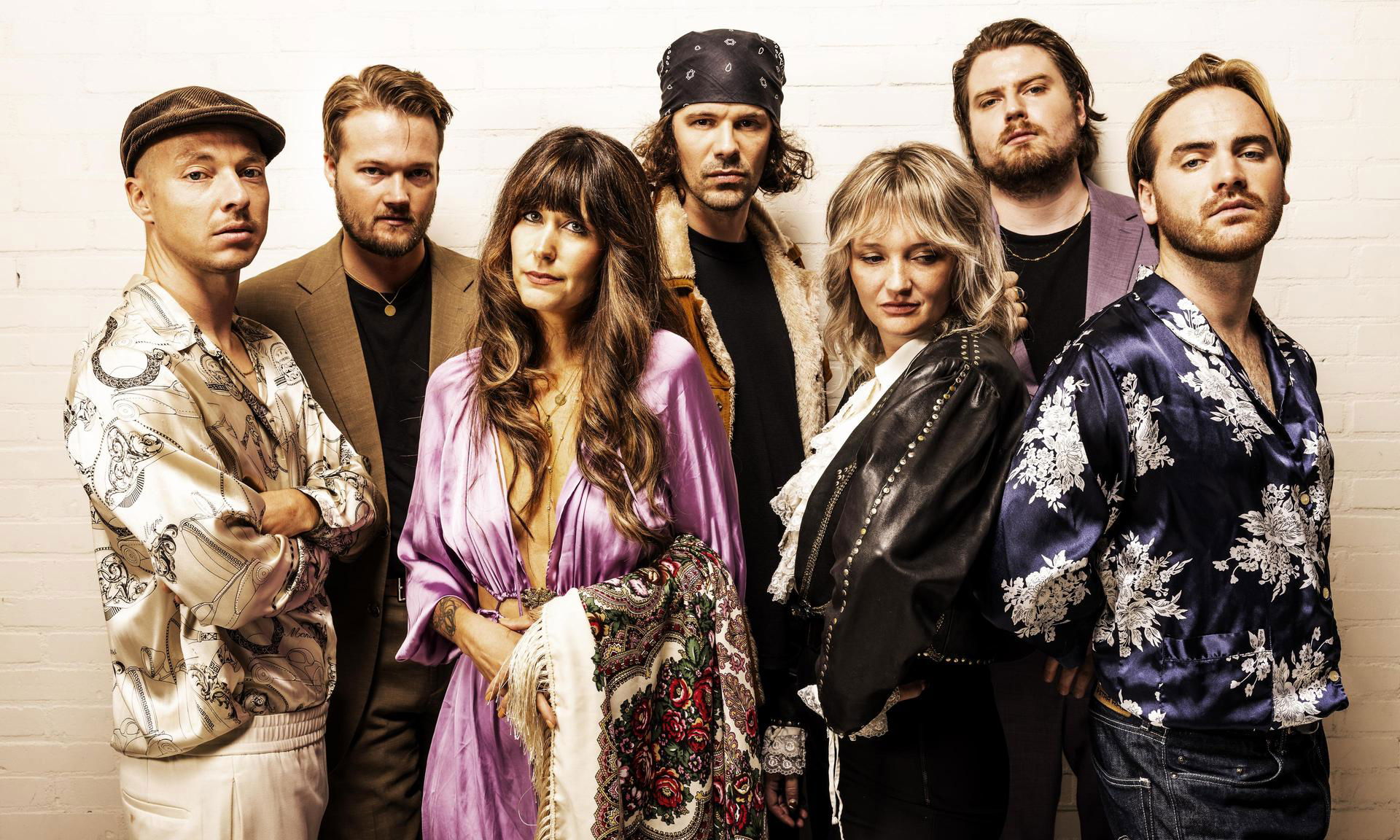 The Cosmic Carnival, a Tribute to Fleetwood Mac - 50 Years of Rumours