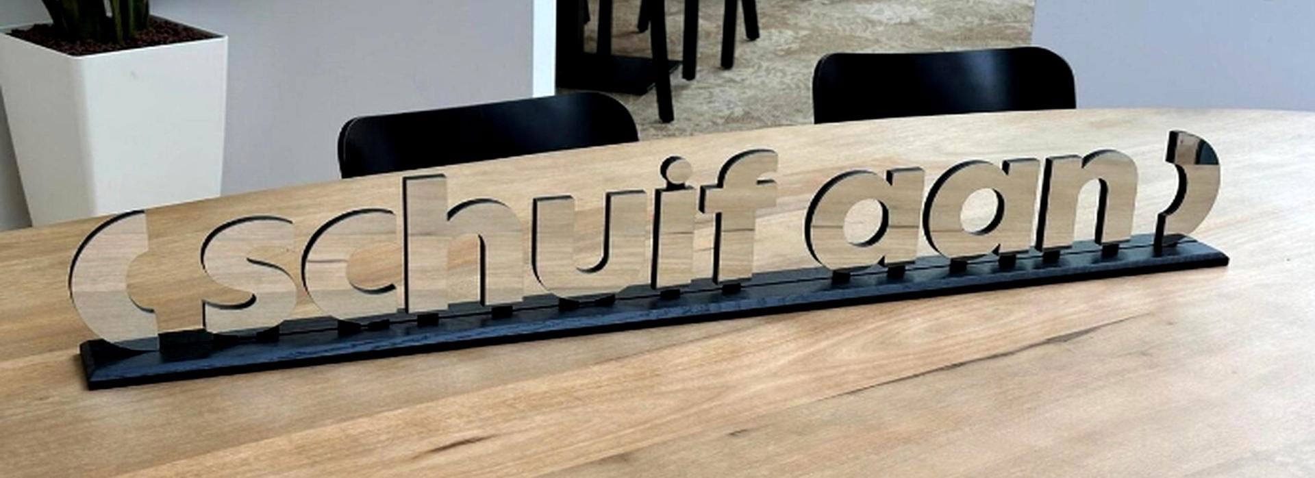 Aanschuiftafel