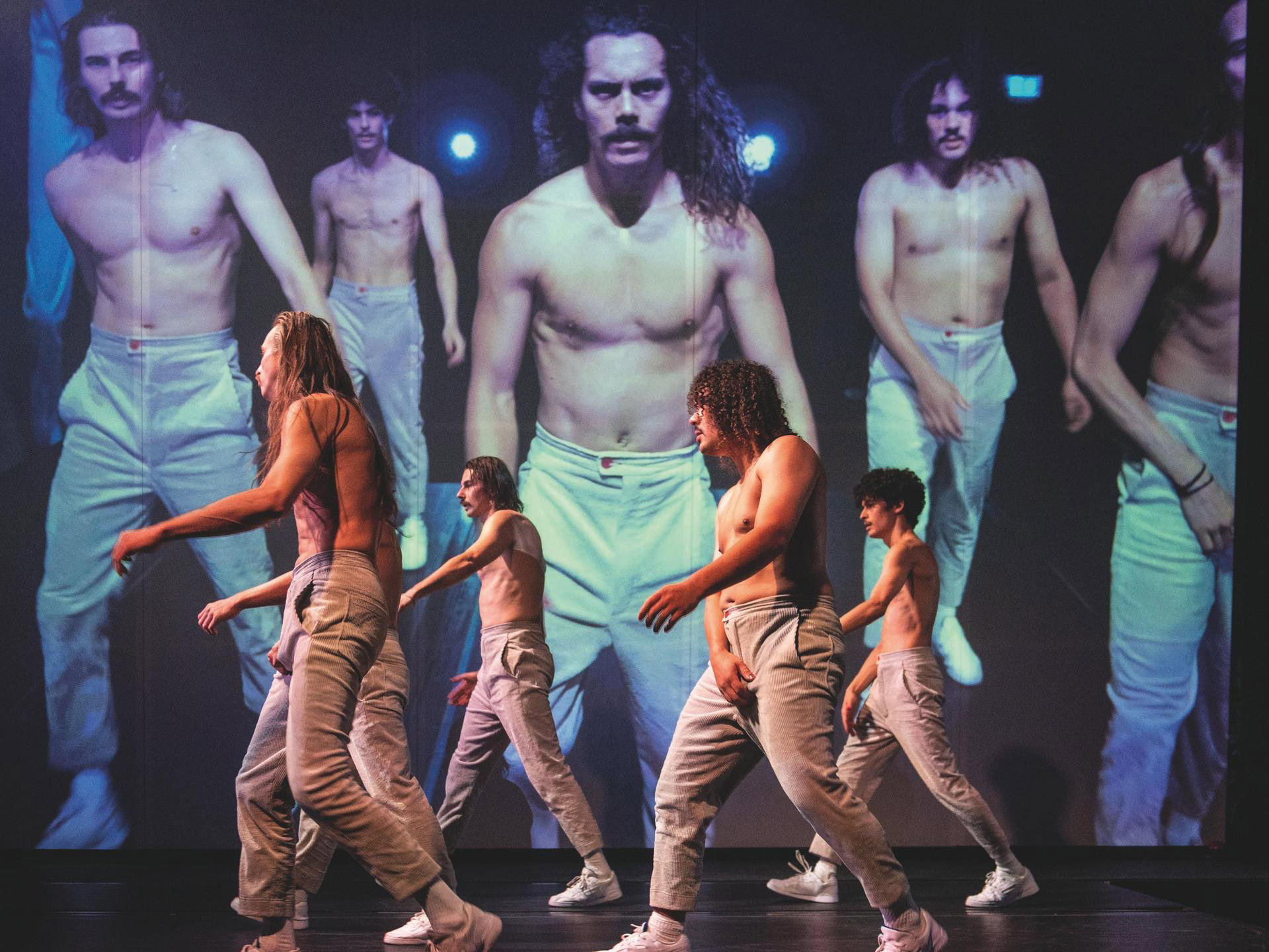 155 & MAAS THEATER EN DANS