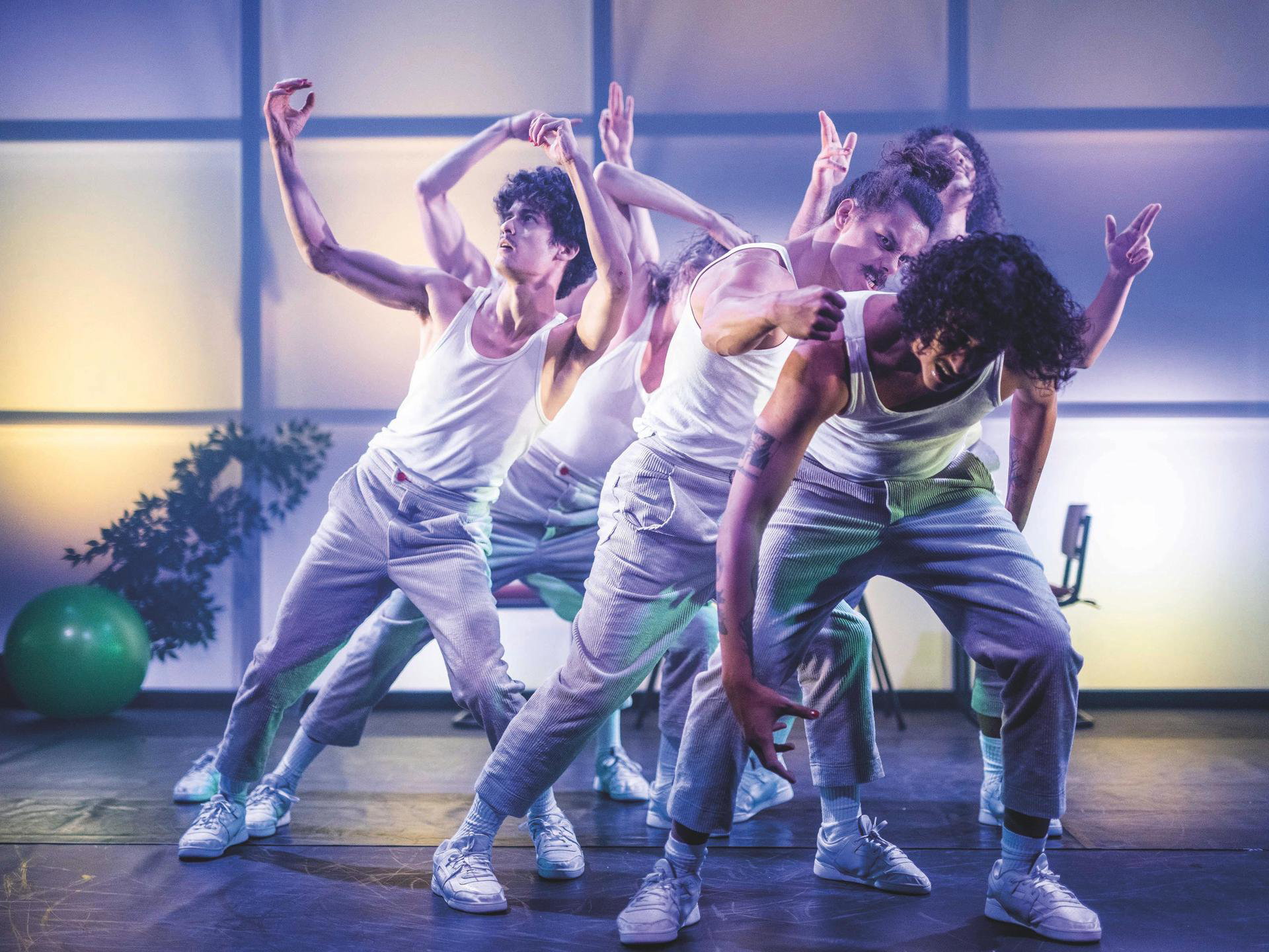 155 & MAAS THEATER EN DANS